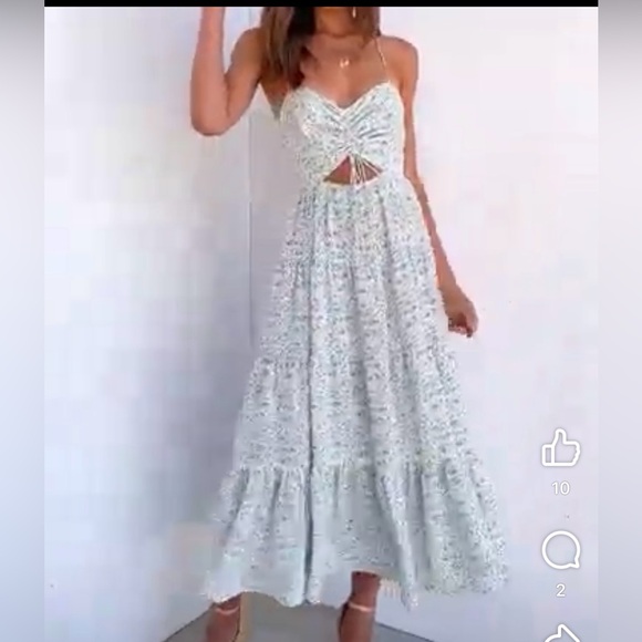 Dresses & Skirts - Midi dress 💙🤍🔥